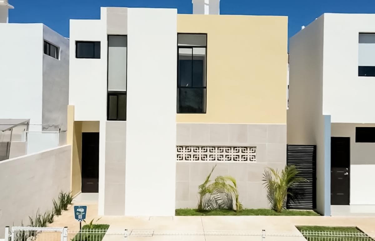 Two-bedroom house in Caucel, Mérida