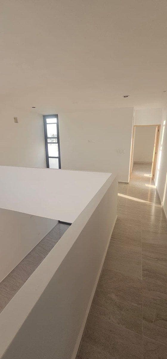 House for PRE-SALE on Chichi Suarez Street with easy access to the PERIFERICO, Mérida