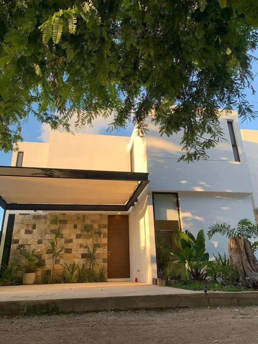 House in a GATED COMMUNITY IN MÉRIDA, CHUBURNÁ DE HIDALGO