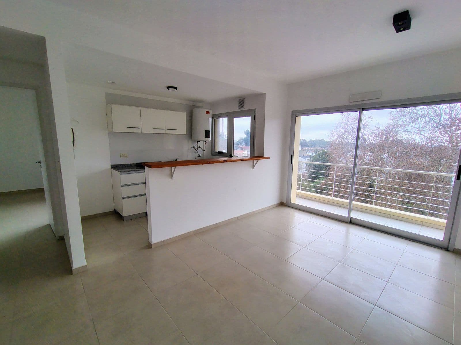 BRAND-NEW 2-ROOM APARTMENT FOR SALE IN QUILMES