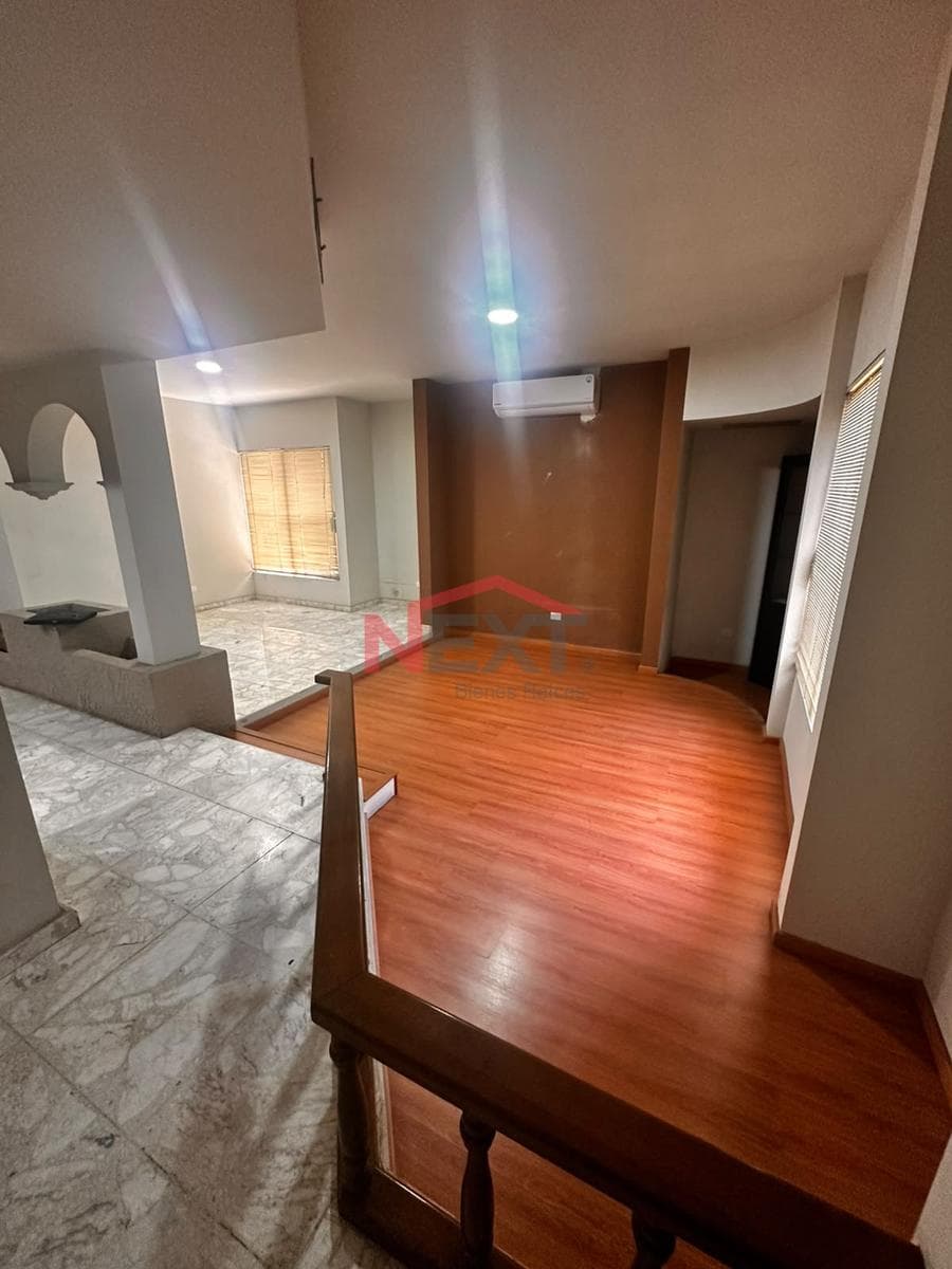 HOUSE FOR RENT IN THE VALLE GRANDE NEIGHBORHOOD