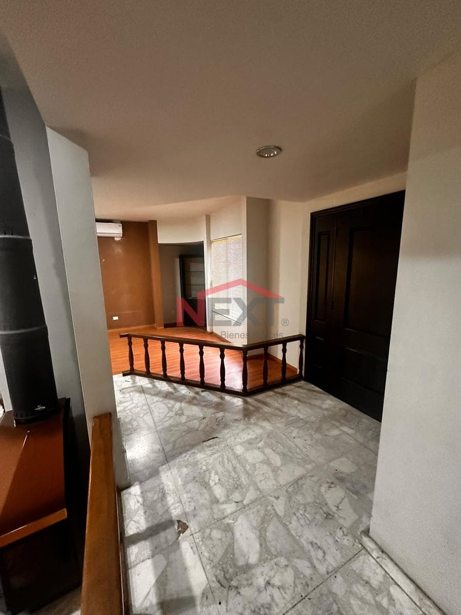 HOUSE FOR RENT IN THE VALLE GRANDE NEIGHBORHOOD