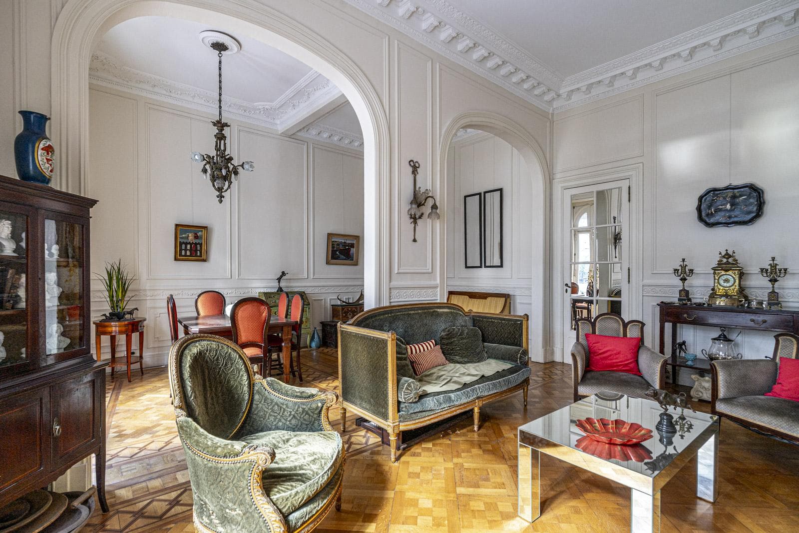 Apartment | For Sale | Recoleta | 6 rooms | Renovated