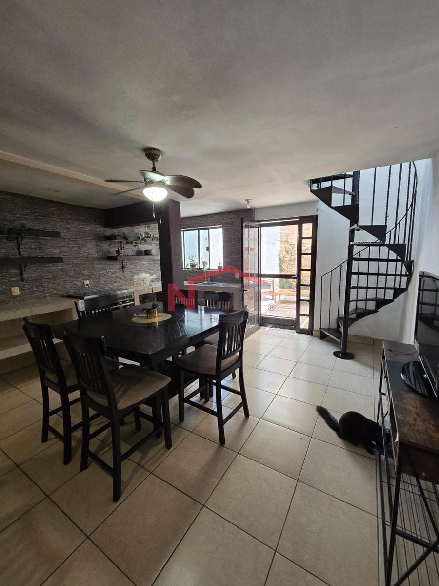 HOUSE FOR SALE IN DOWNTOWN SALTILLO