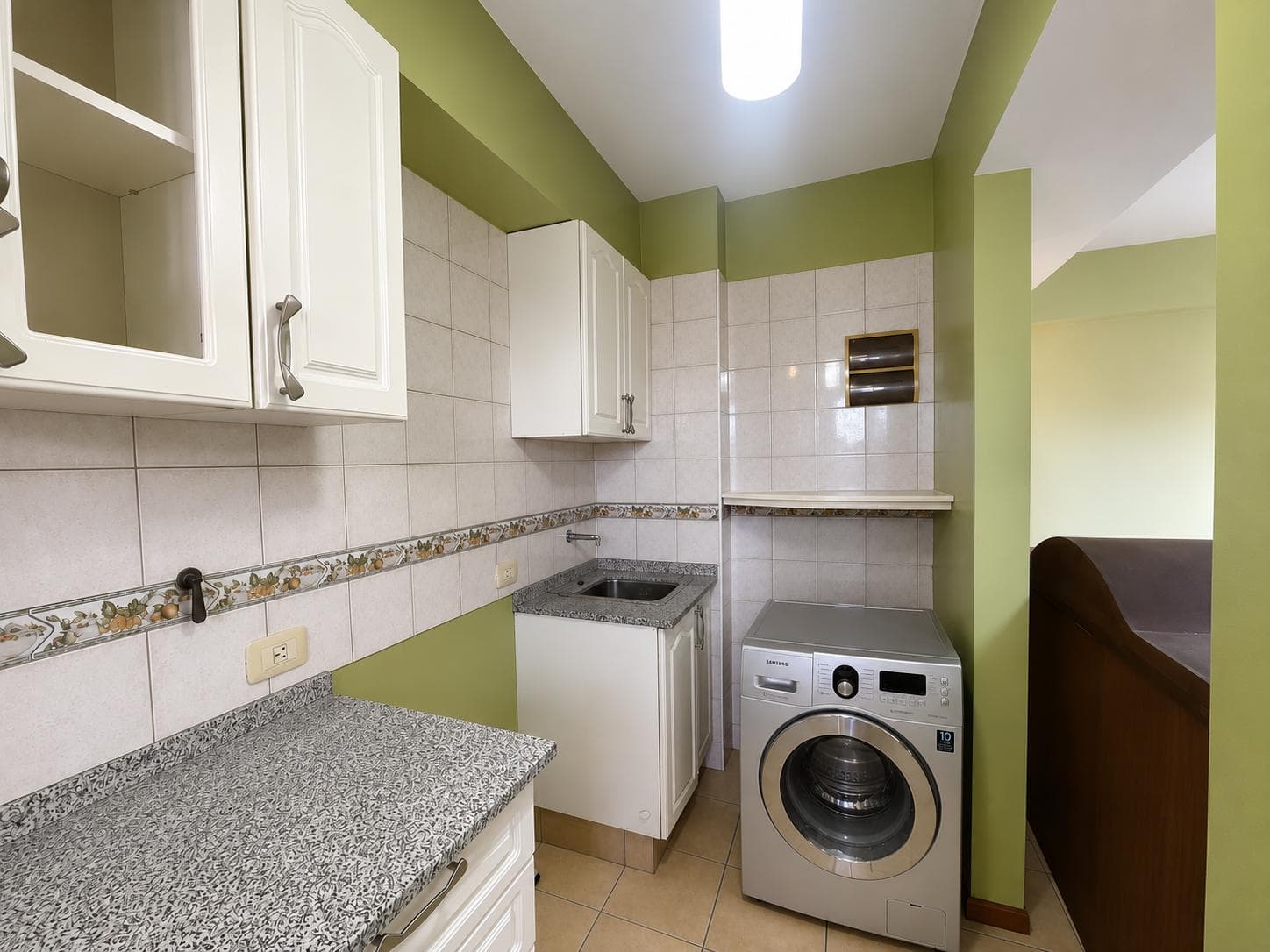 3-Room Apartment with Garage—Eligible for Mortgage—Downtown Adrogué