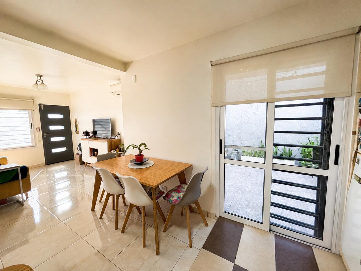 Venta Dúplex 3 ambientes en Villa Adelina con Patio, Terraza y Cochera