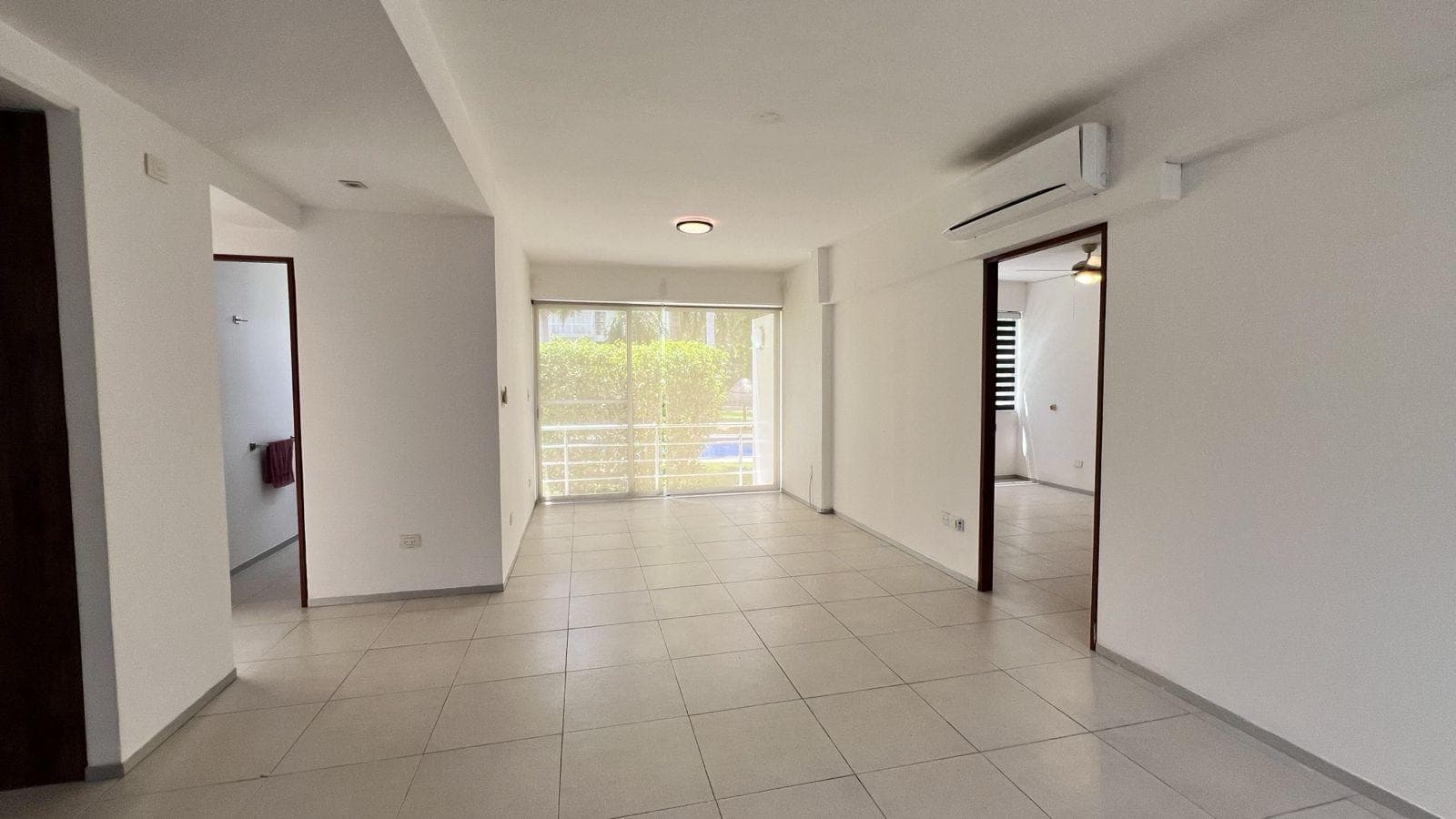 DEPARTAMENTO EN RENTA TZIARA HORIZONTES SUPMZ 16 AV NIZUC CANCUN