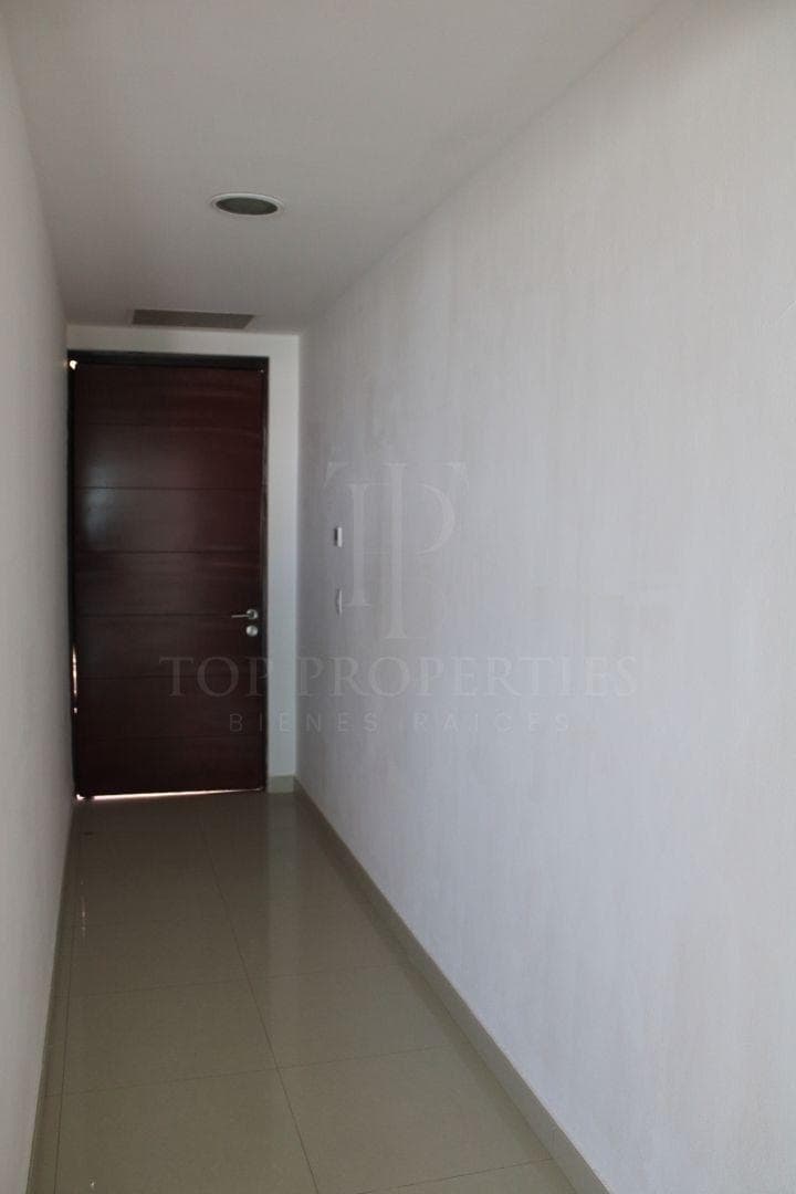 DEPARTAMENTO EN RENTA, PUERTO CANCUN, MAIORIS TOWERS, CANCUN, Q. ROO.