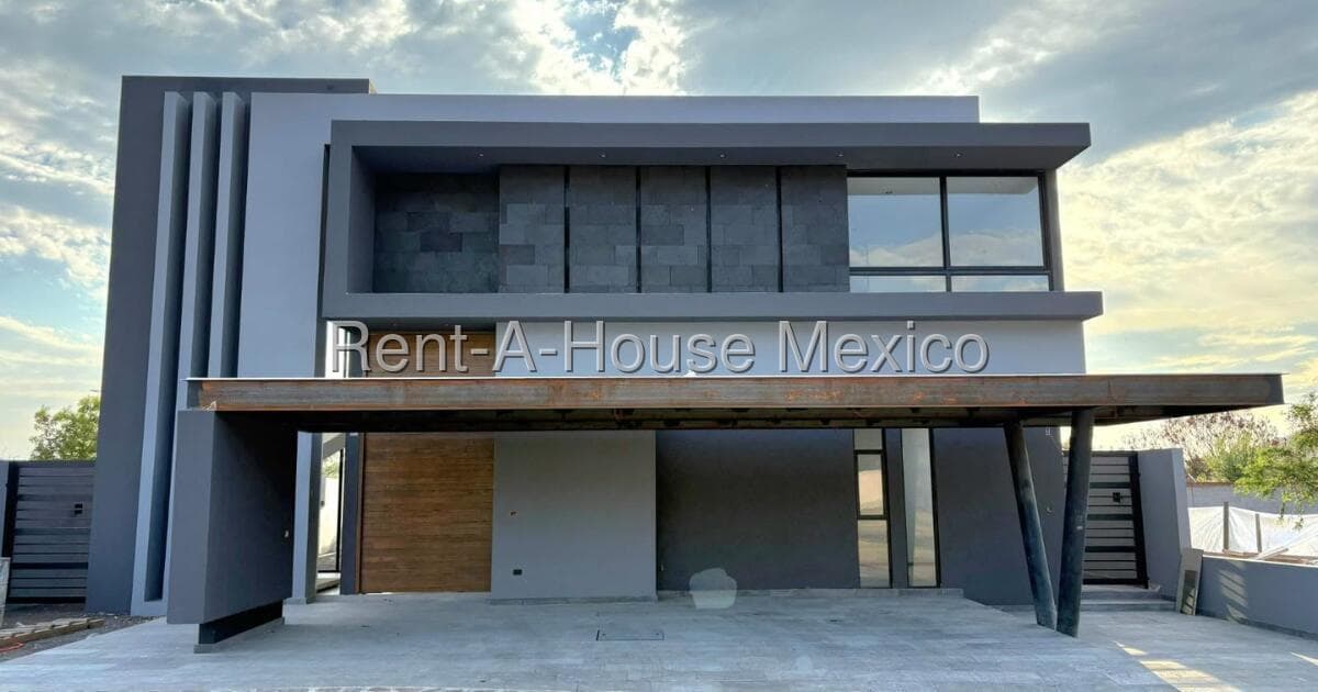 House for Sale in Altozano el Nuevo, Querétaro. Move-in Ready