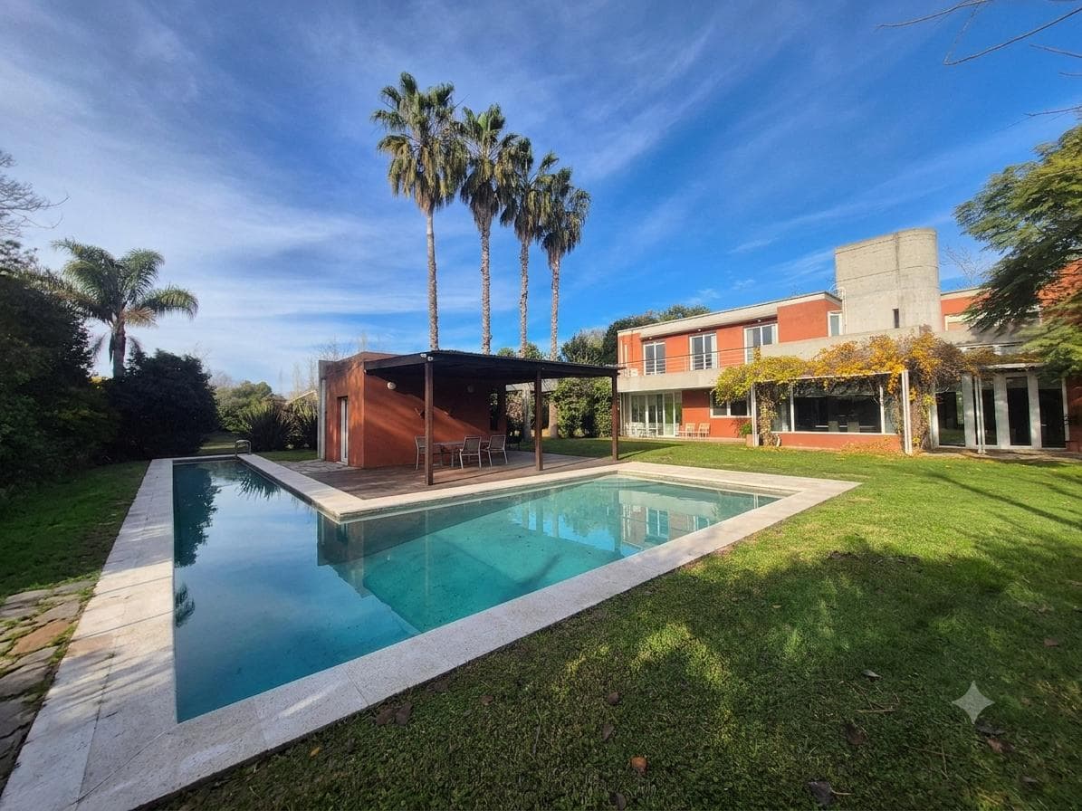 House for Sale in Abril Country Club on a Double Lot