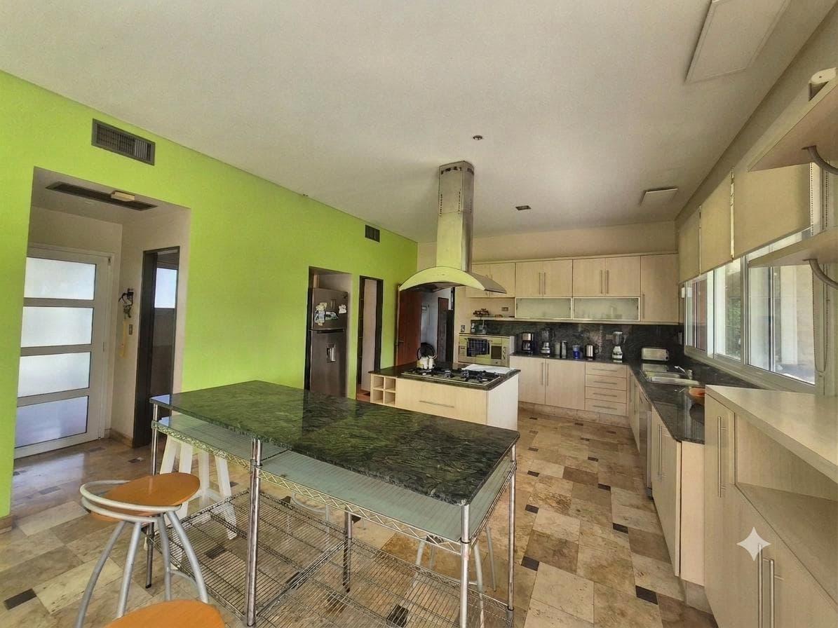House for Sale in Abril Country Club on a Double Lot