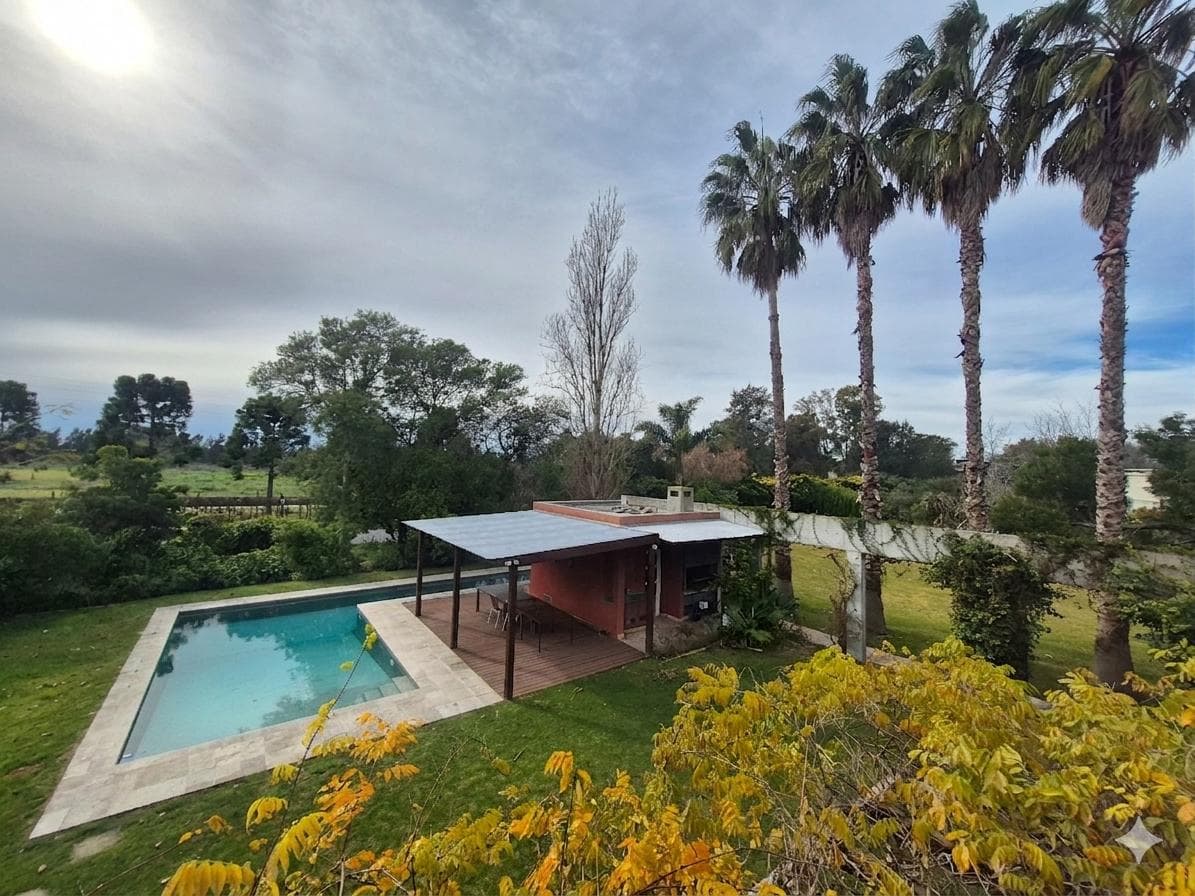 House for Sale in Abril Country Club on a Double Lot