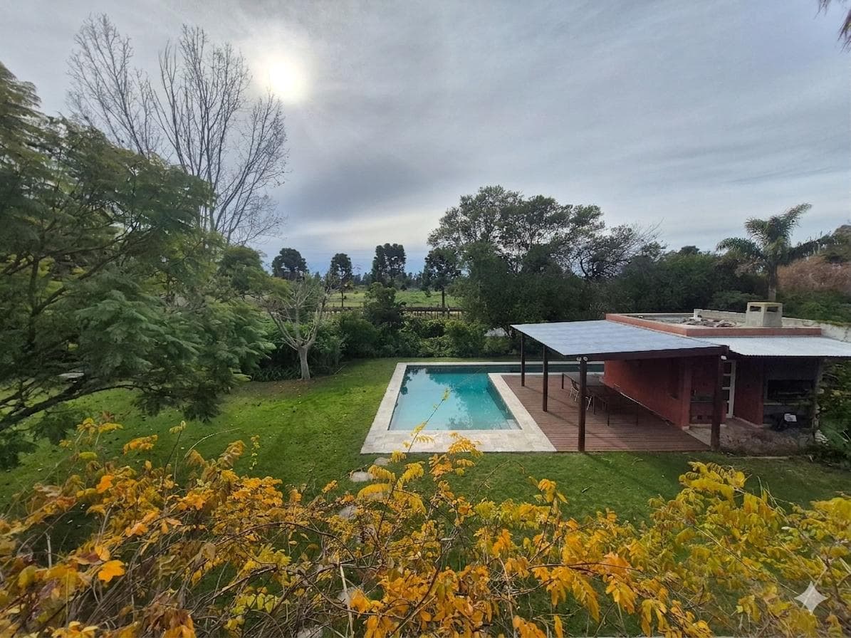 House for Sale in Abril Country Club on a Double Lot