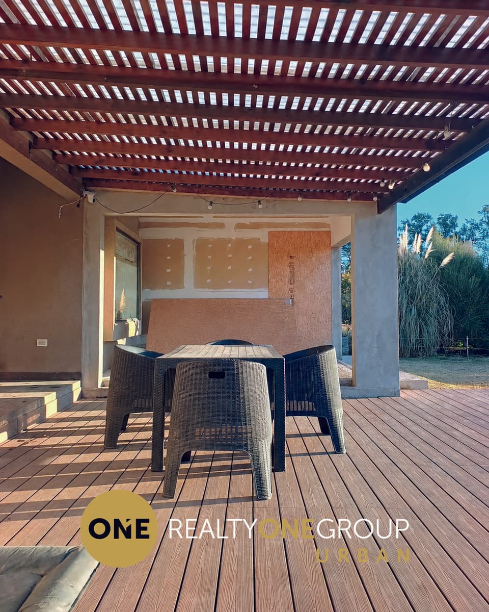Modern house with a pool on a 1,000 m² lot | 2 bedrooms | Arana, La Plata