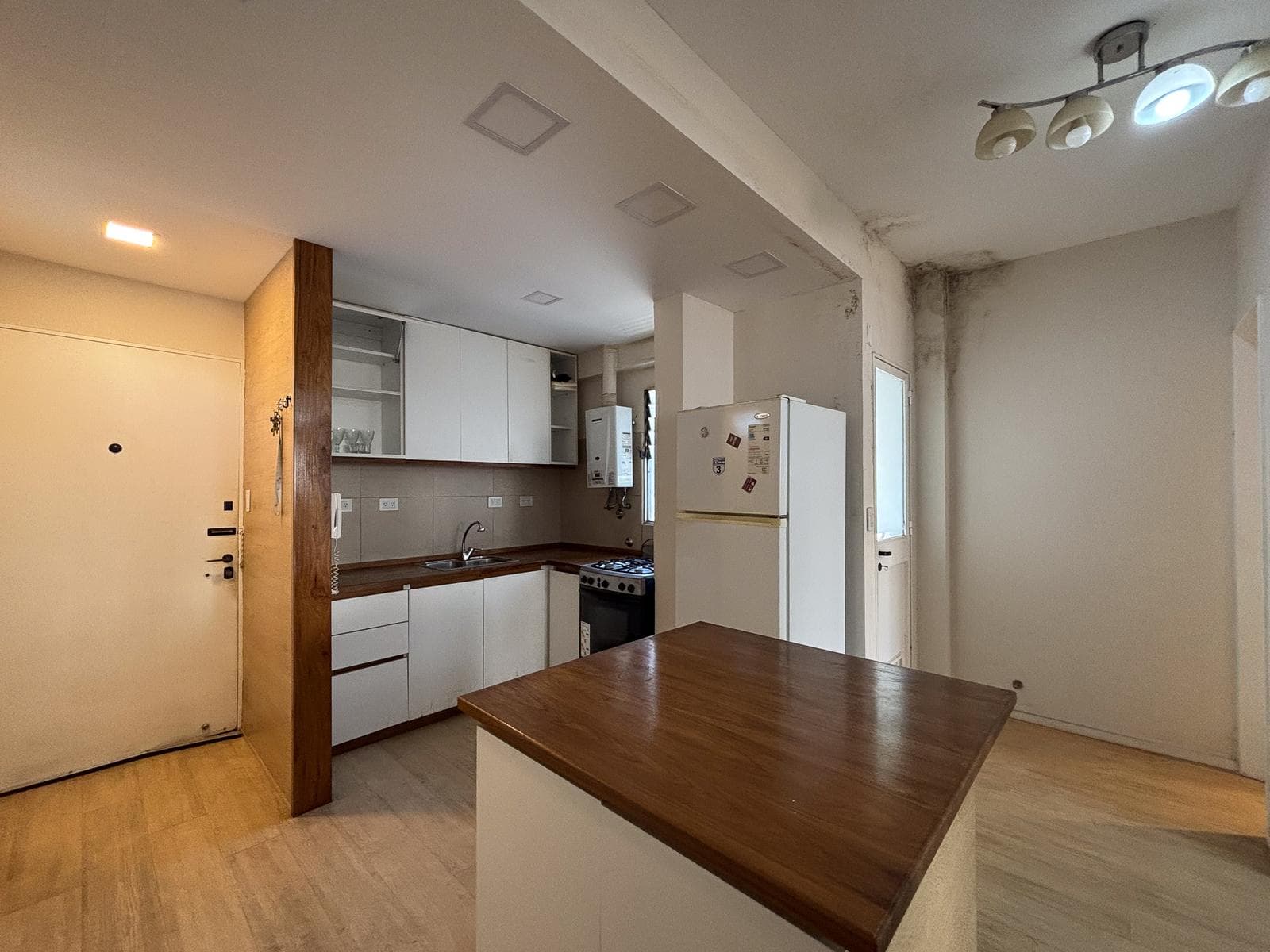 3-room apartment for sale in Balvanera with 2 balconies and 2 bathrooms