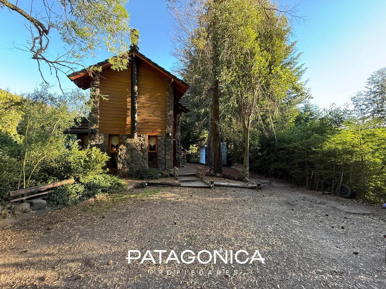 90-square-meter house on a 450-square-meter lot - Faldeo de Mazano.