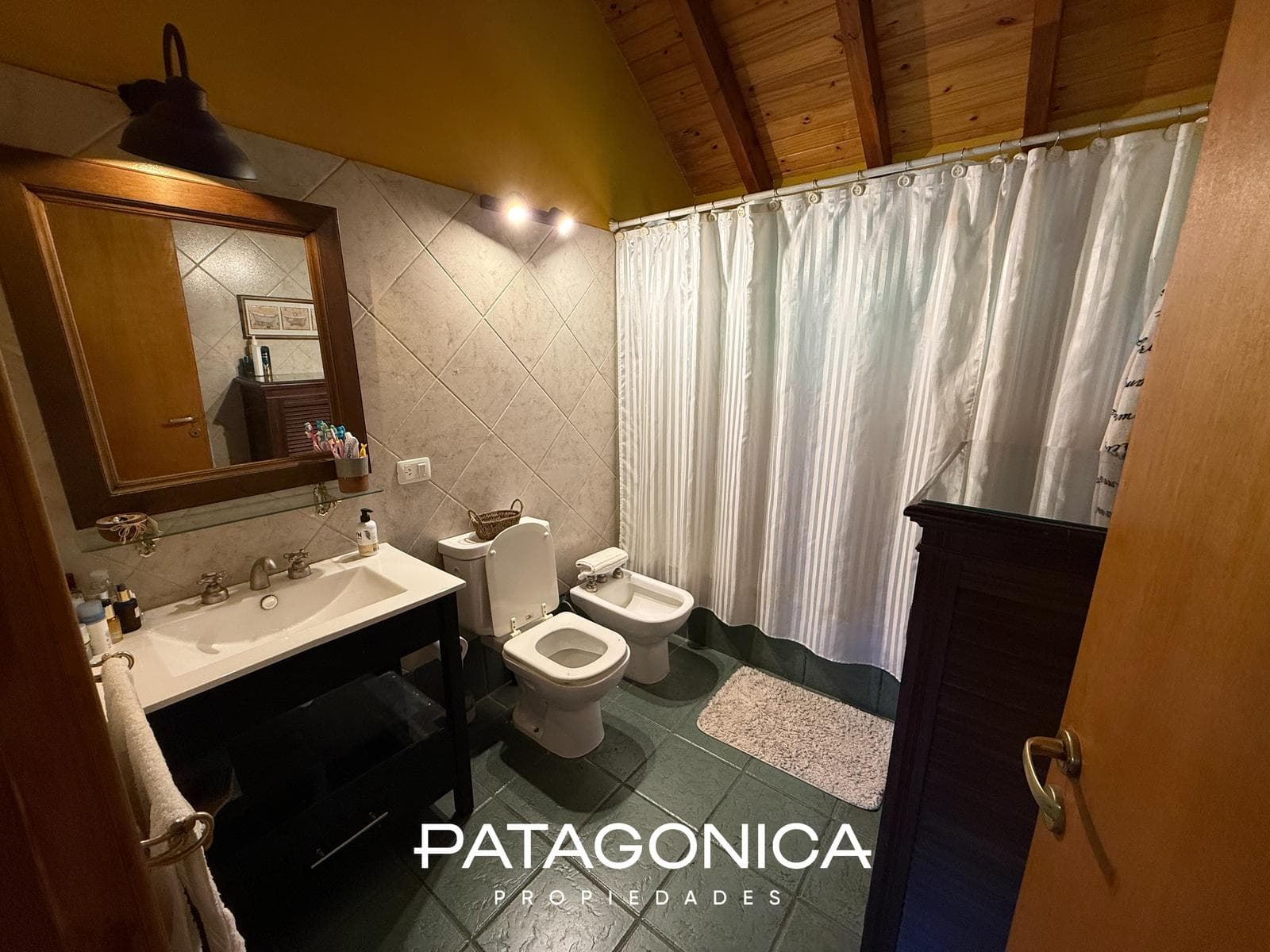90-square-meter house on a 450-square-meter lot - Faldeo de Mazano.