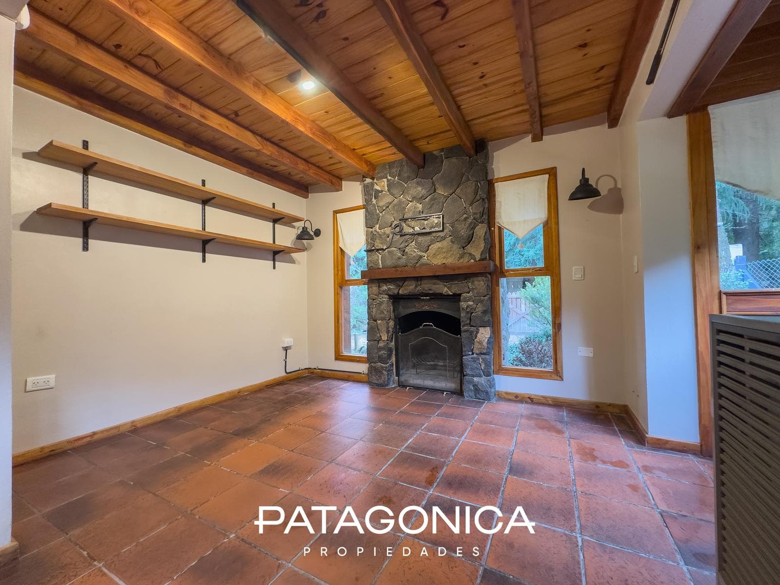 90-square-meter house on a 450-square-meter lot - Faldeo de Mazano.