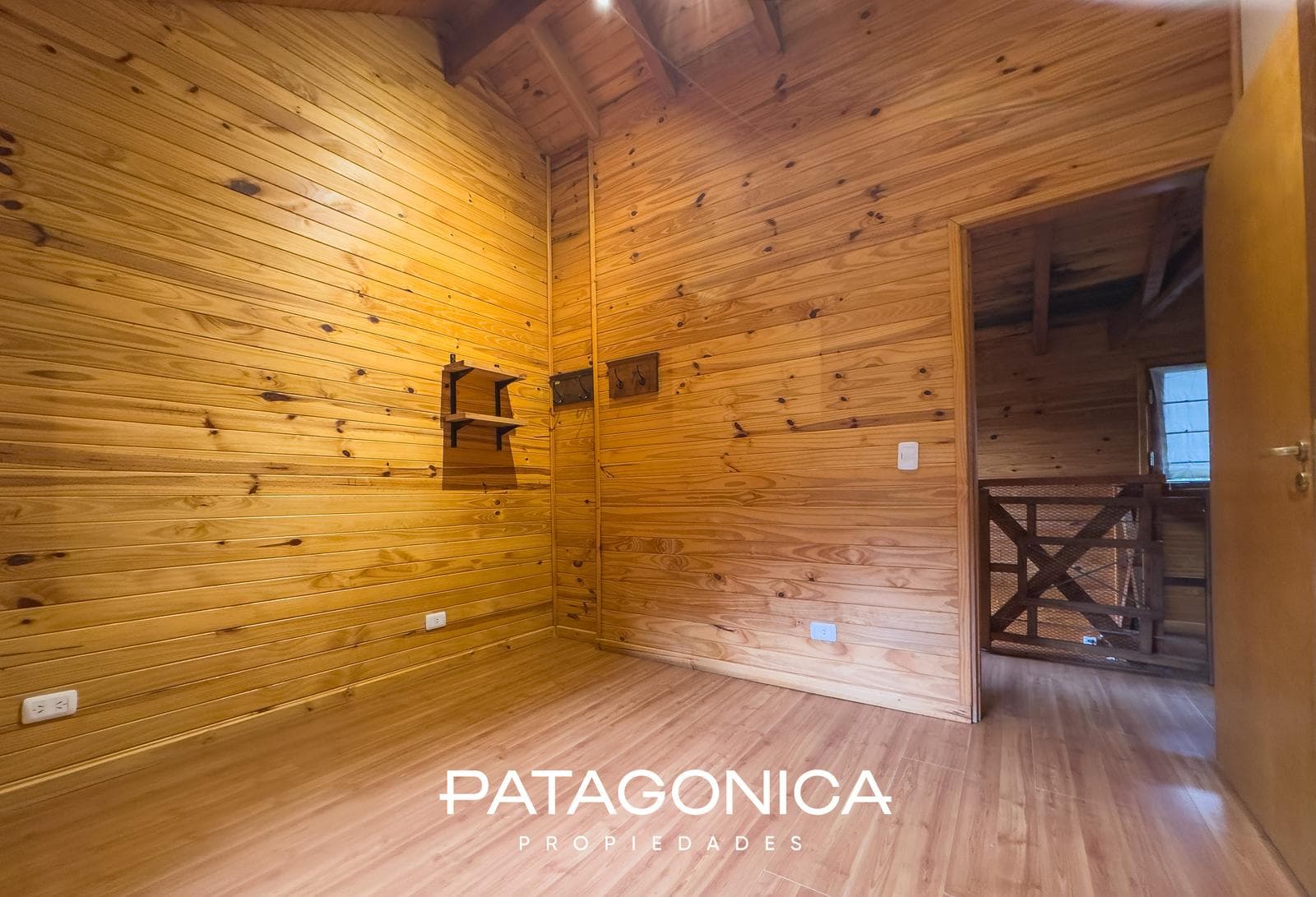 90-square-meter house on a 450-square-meter lot - Faldeo de Mazano.
