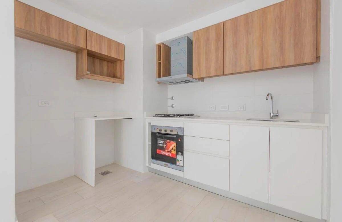 2-ROOM APARTMENT FOR SALE WITH BALCONY IN SAAVEDRA