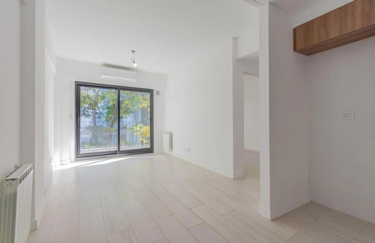 2-ROOM APARTMENT FOR SALE WITH BALCONY IN SAAVEDRA