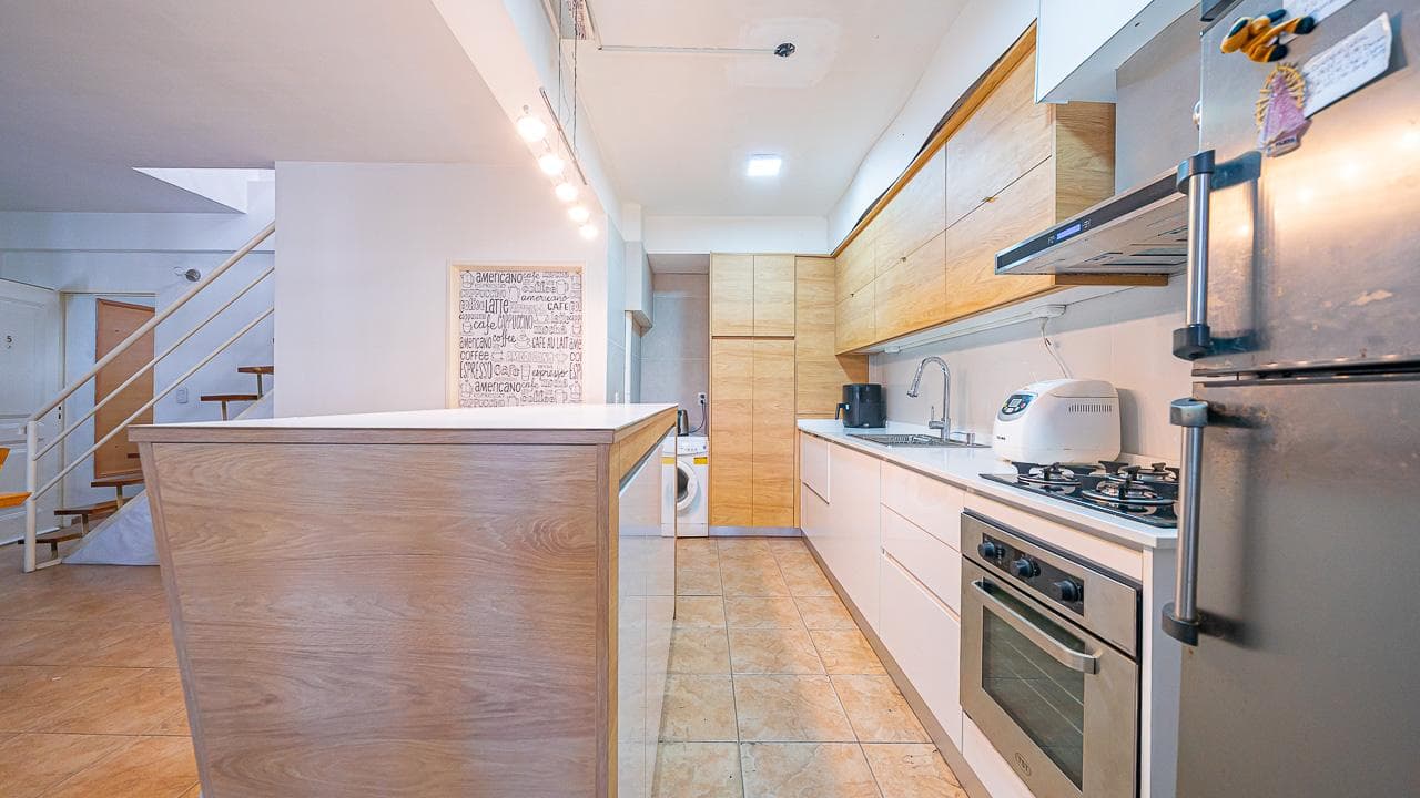 3-ROOM APARTMENT FOR SALE IN VILLA LURO—QUALIFIES FOR A MORTGAGE