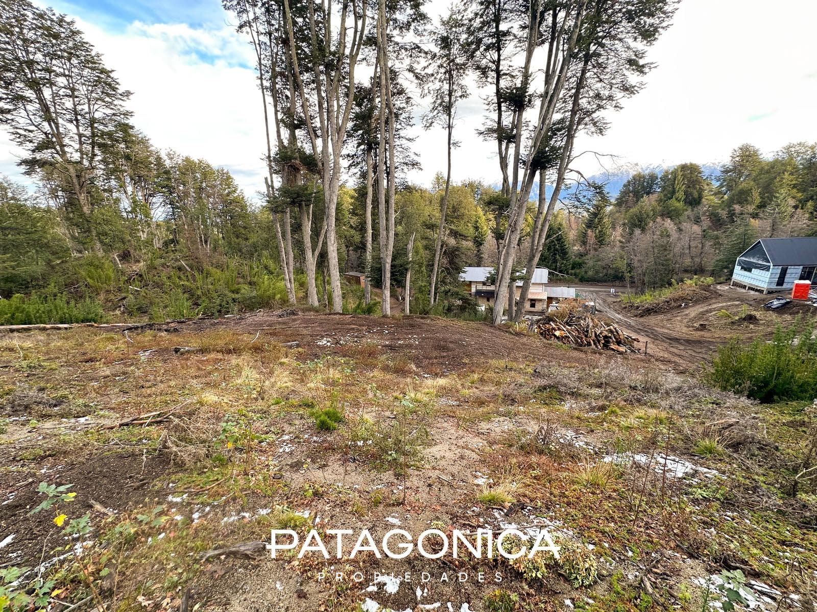 1,391 m² lot with a view of the mountains - Faldeo del Bayo.