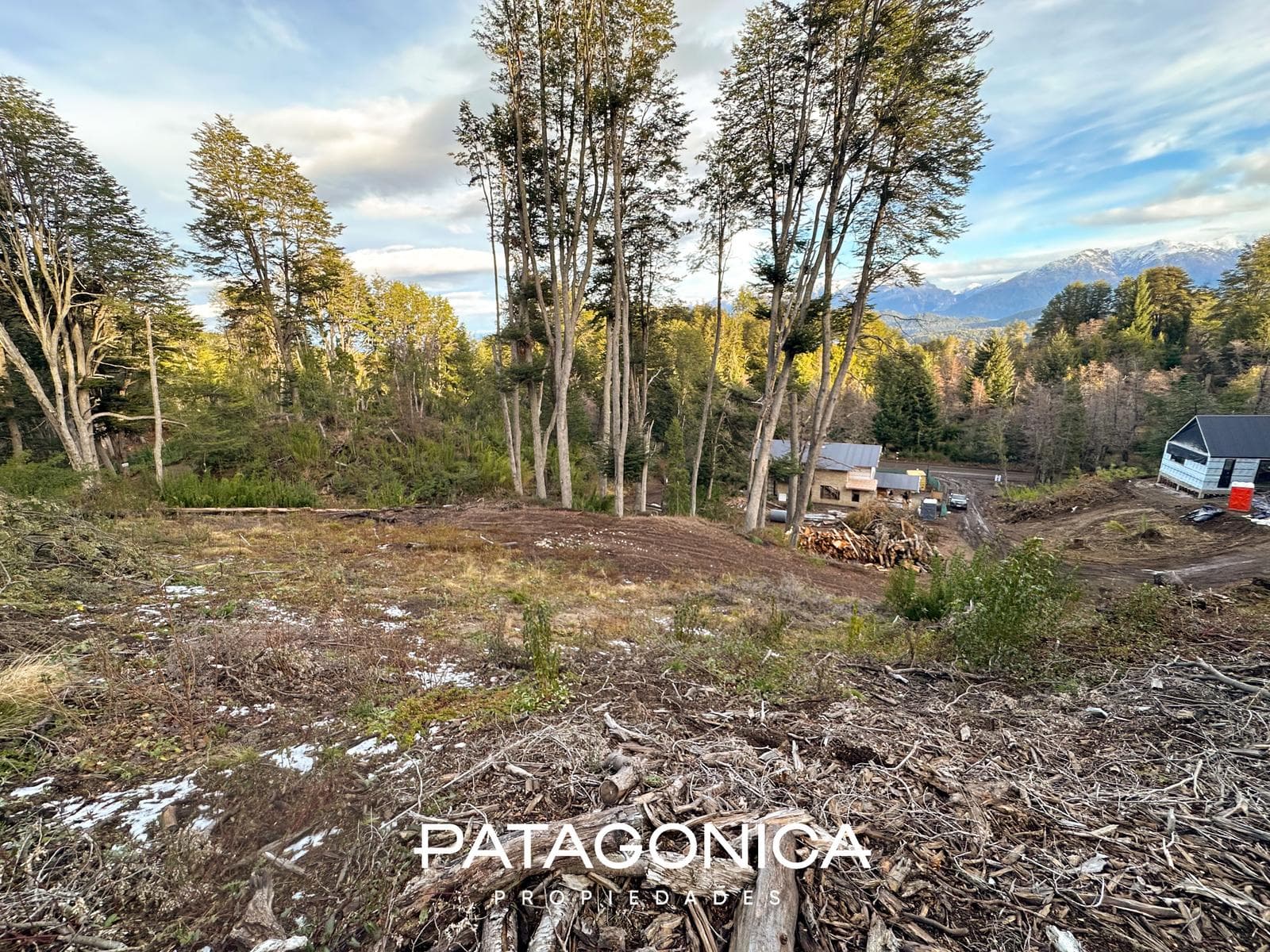 1,391 m² lot with a view of the mountains - Faldeo del Bayo.
