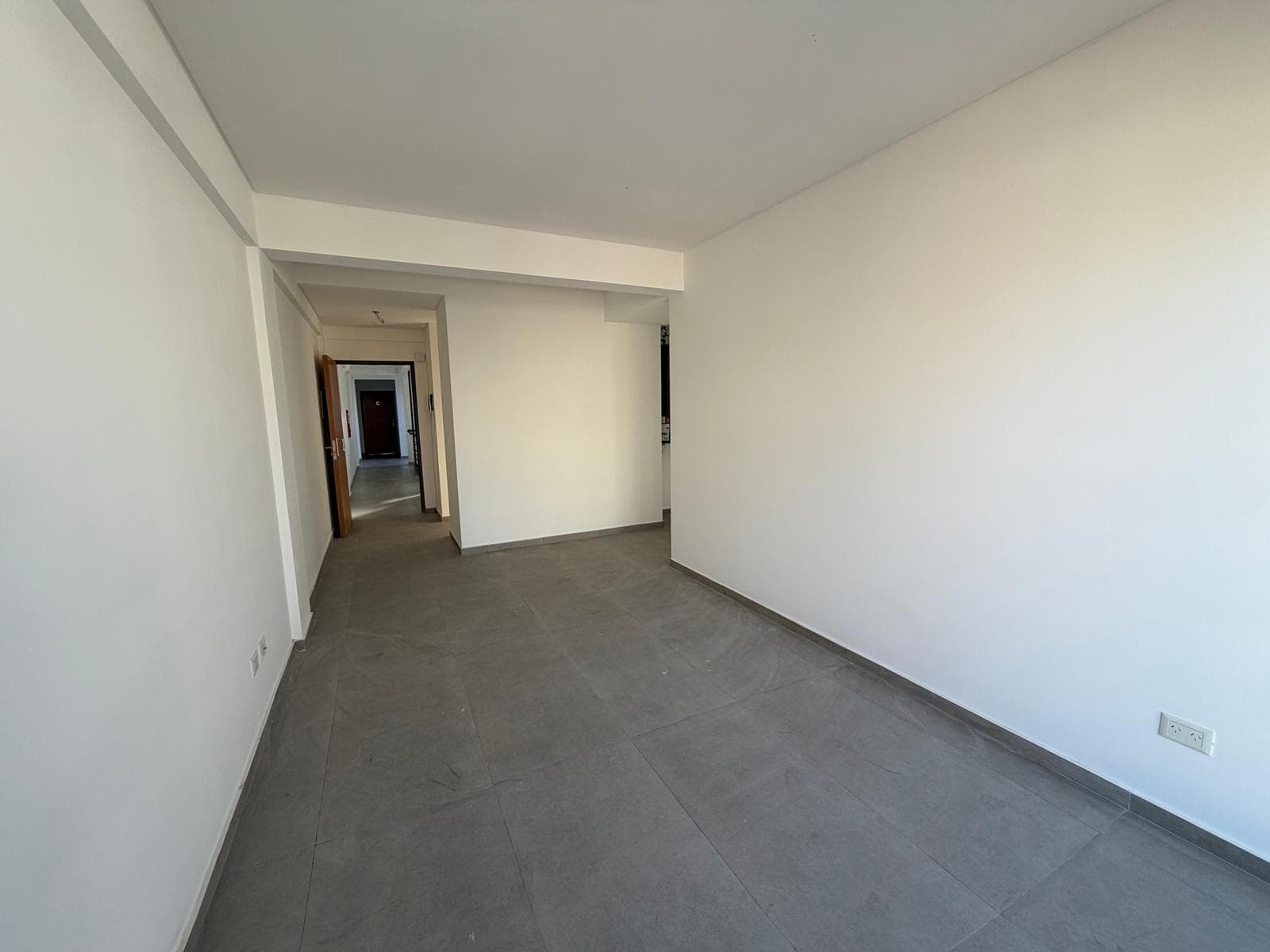 Brand-new 3-room apartment for sale in Villa del Parque