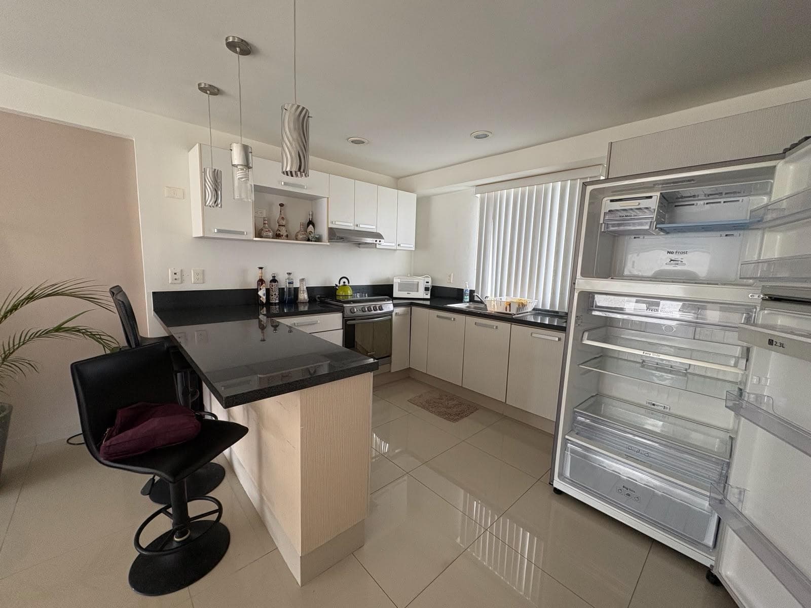 DEPARTAMENTO EN RENTA TZIARA AV NIZUC SUMPZ 16 CANCUN