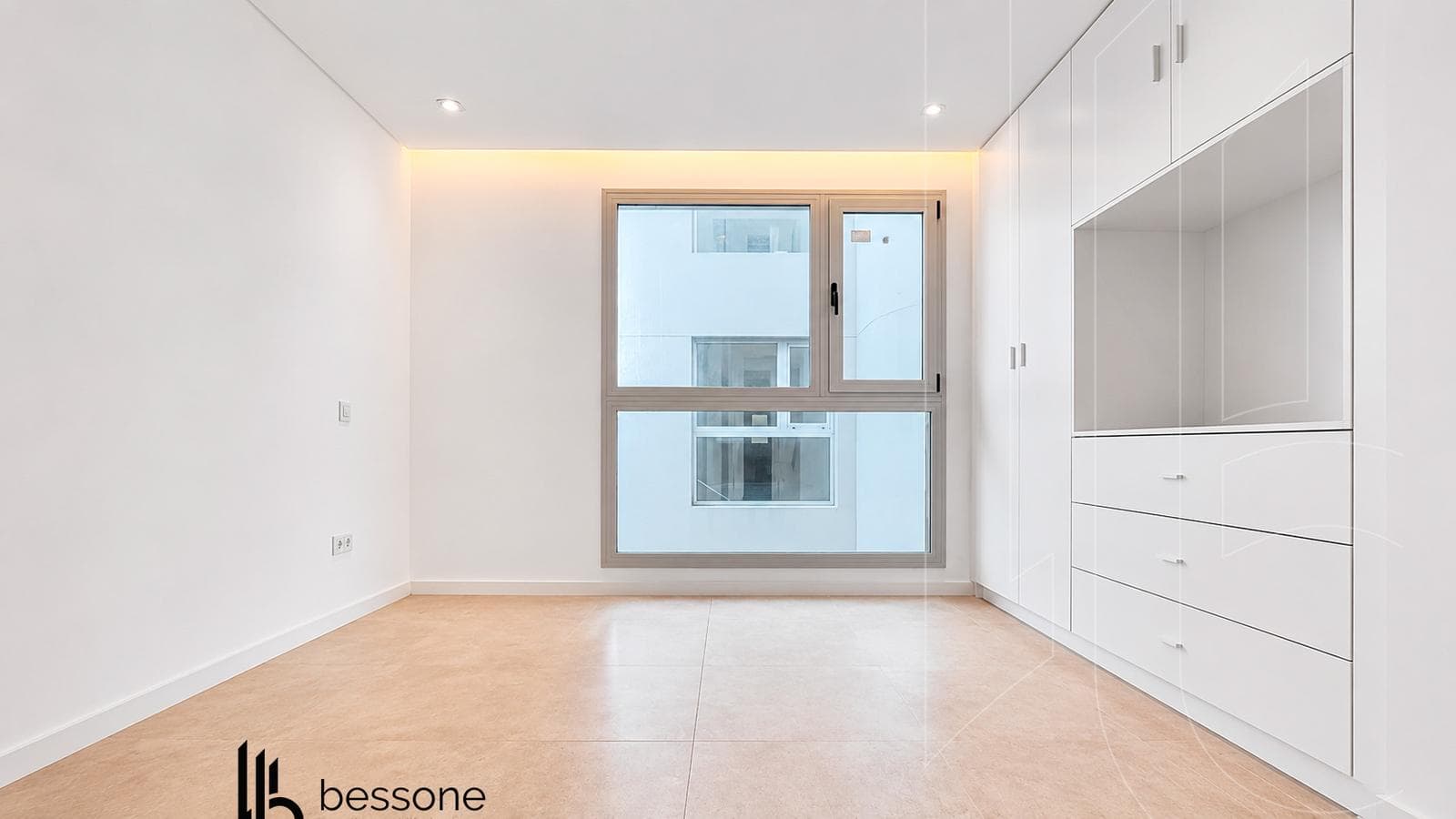 3-Room Apartment with Balcony, Ocean View, Double Garage, La Perla—Brand New