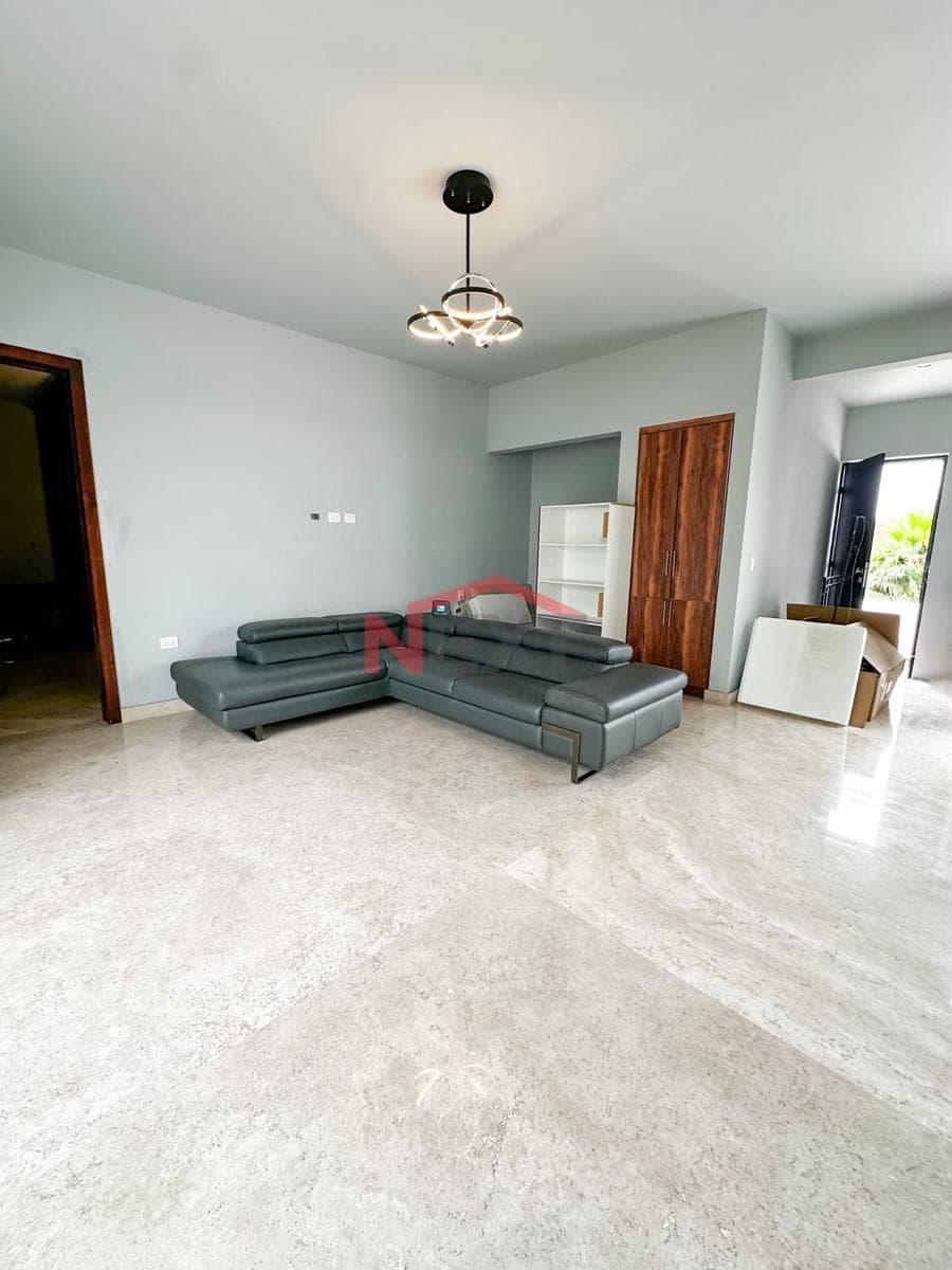 HOUSE FOR SALE IN LORETO RESIDENCIAL