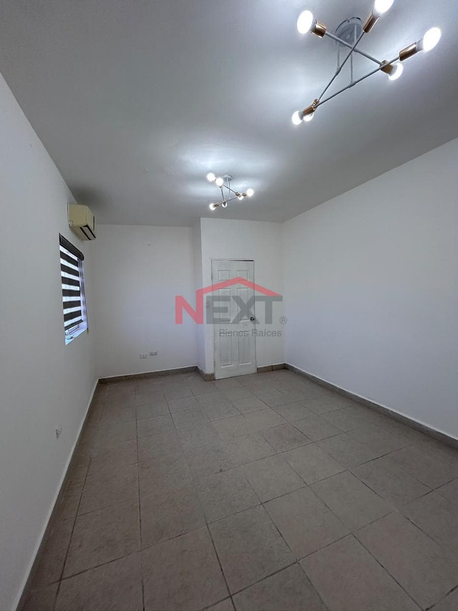 HOUSE FOR SALE IN COL. LAS PROVINCIAS