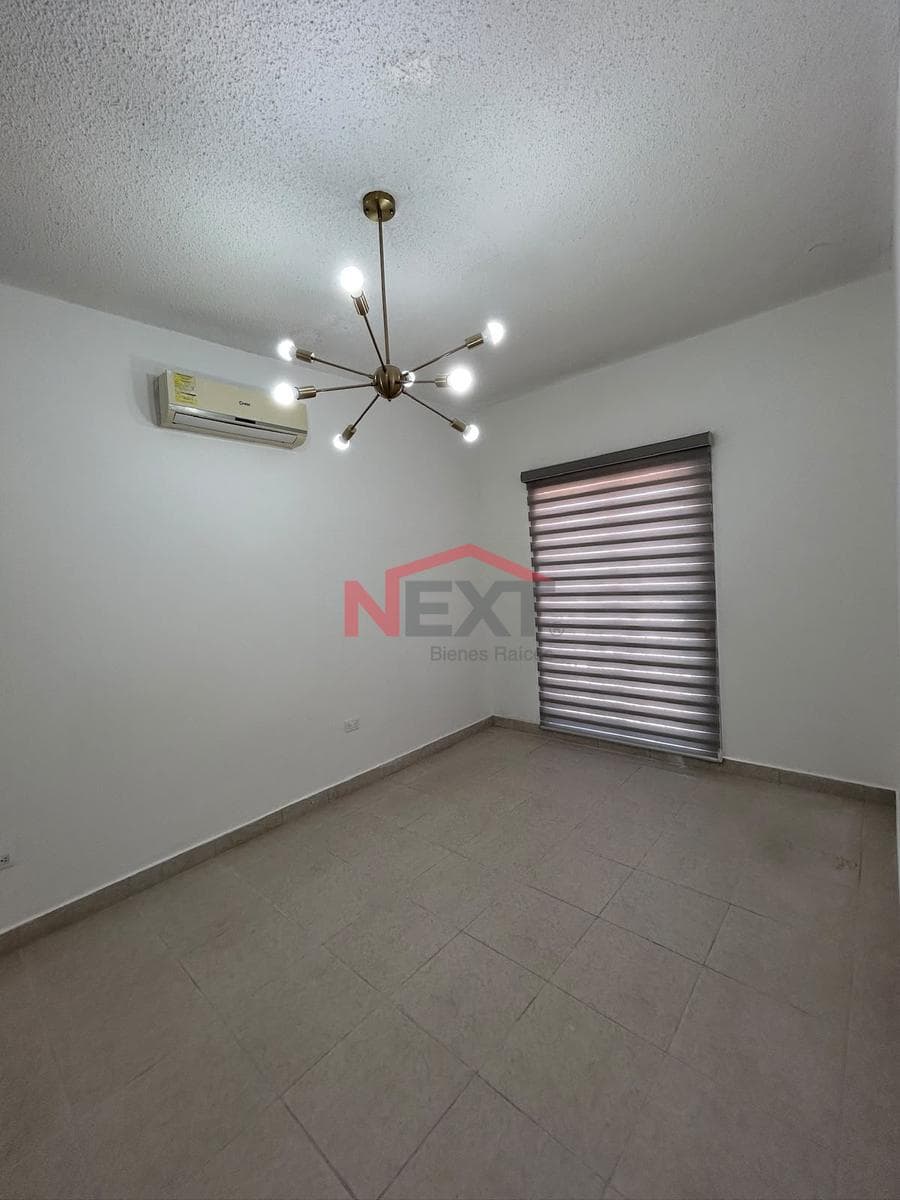 HOUSE FOR SALE IN COL. LAS PROVINCIAS
