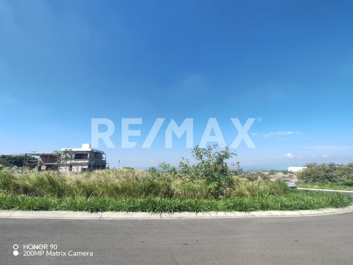 Land for Sale in the Lomas de Cocoyoc Subdivision