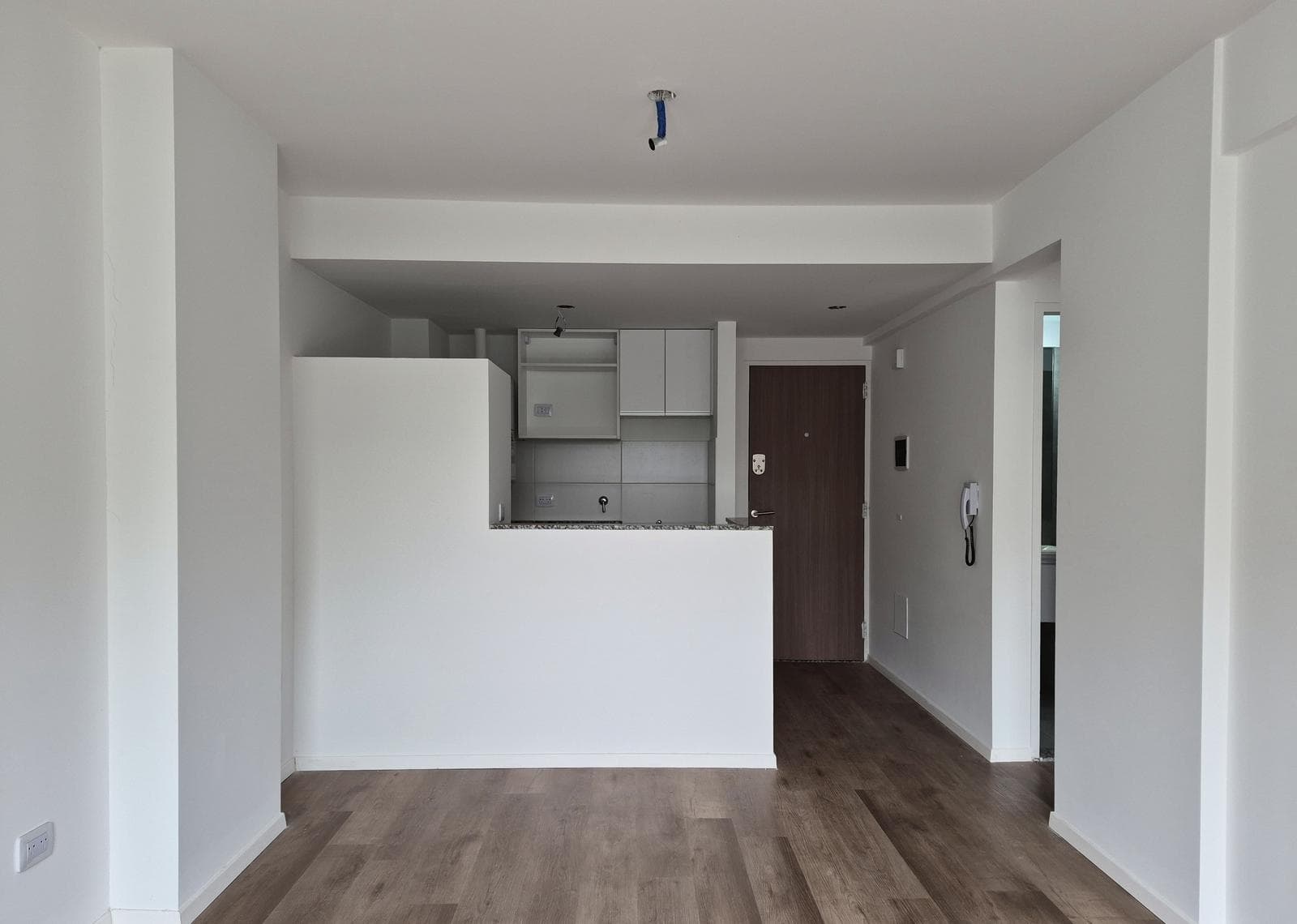 For Sale, 1 bedroom, 1 bathroom, Private Patio, East-Facing, Amenities, Downtown, Rosario