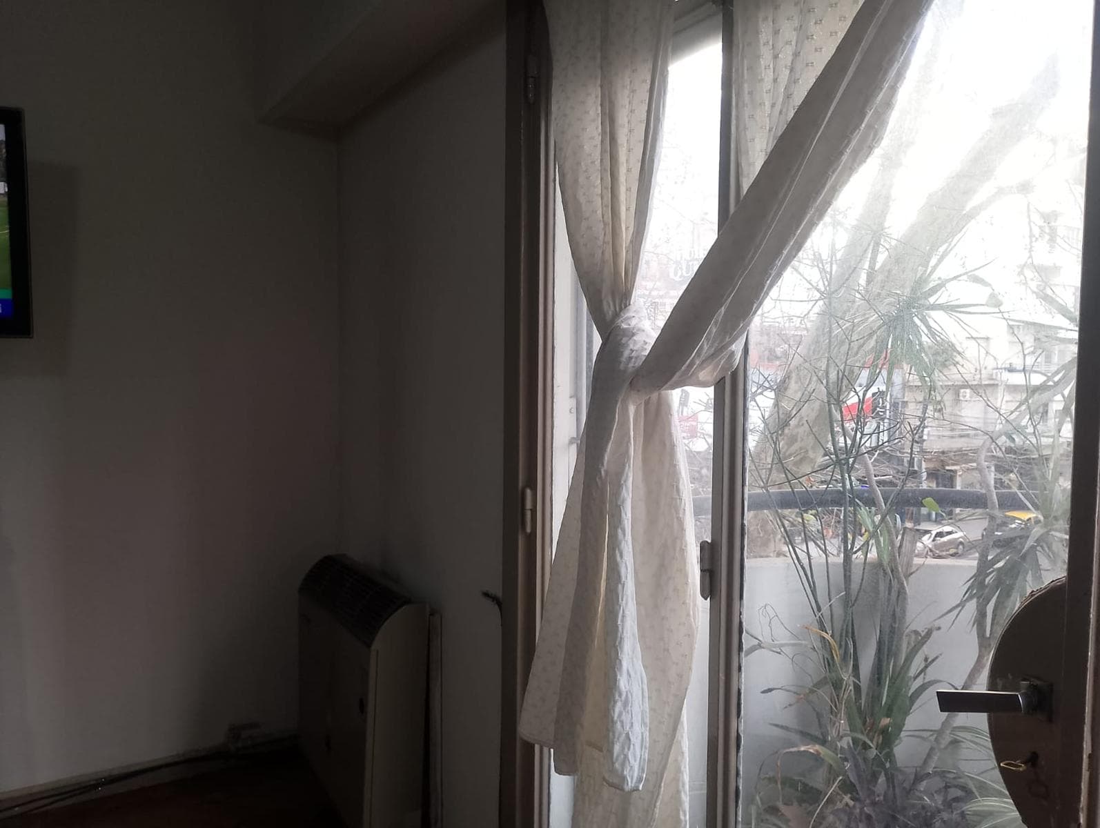 3-Room Apartment for Sale in Balvanera, Facing the Street with a Bright Balcony