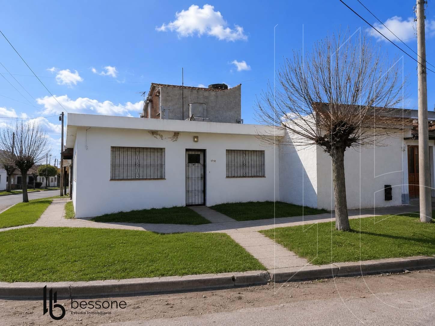 House in Fortunato de la Plaza