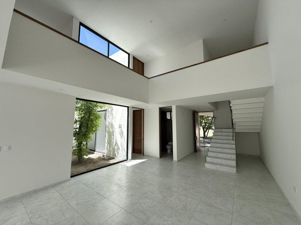 House in Quinta Los Olivos New (Northwest)