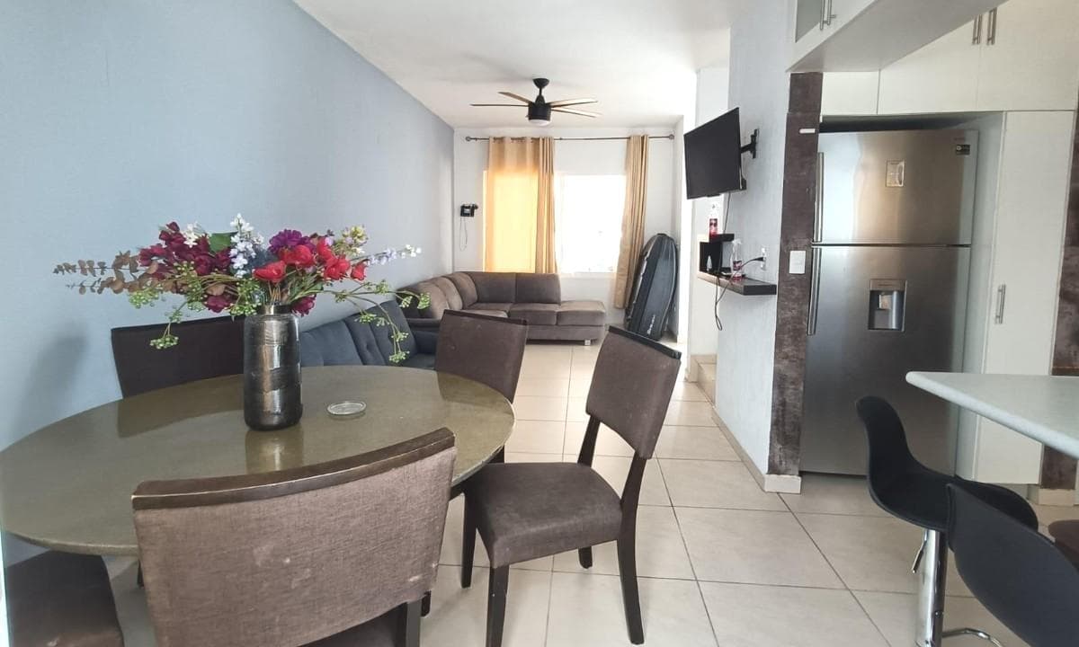 3-Bedroom House for Sale in Los Olivos, Playa del Carmen