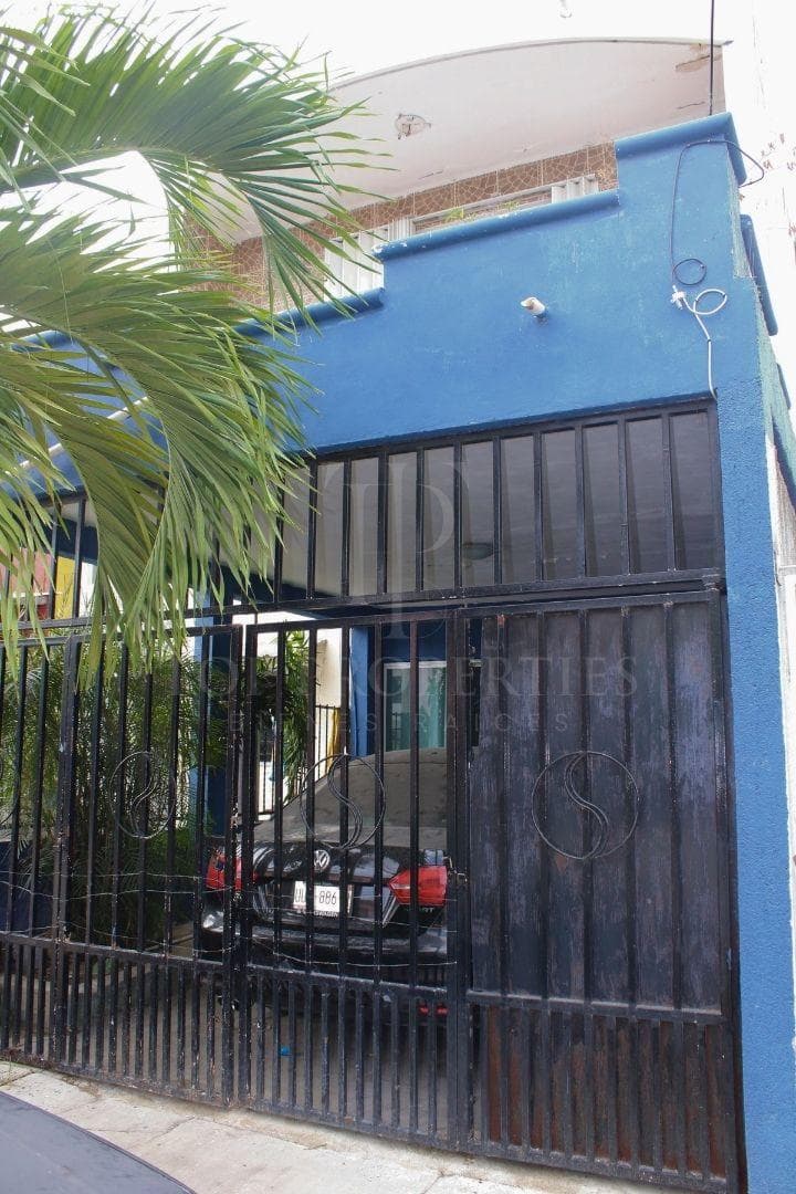 HOUSE FOR SALE, SMZ 105, TIERRA MAYA SUBDIVISION, CANCUN, QUINTANA ROO.
