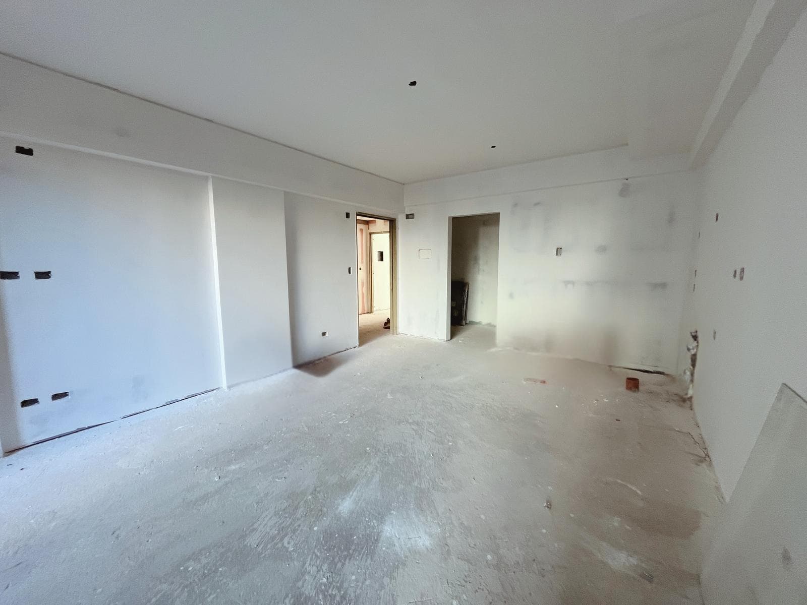 One-room apartment in Palermo with a balcony