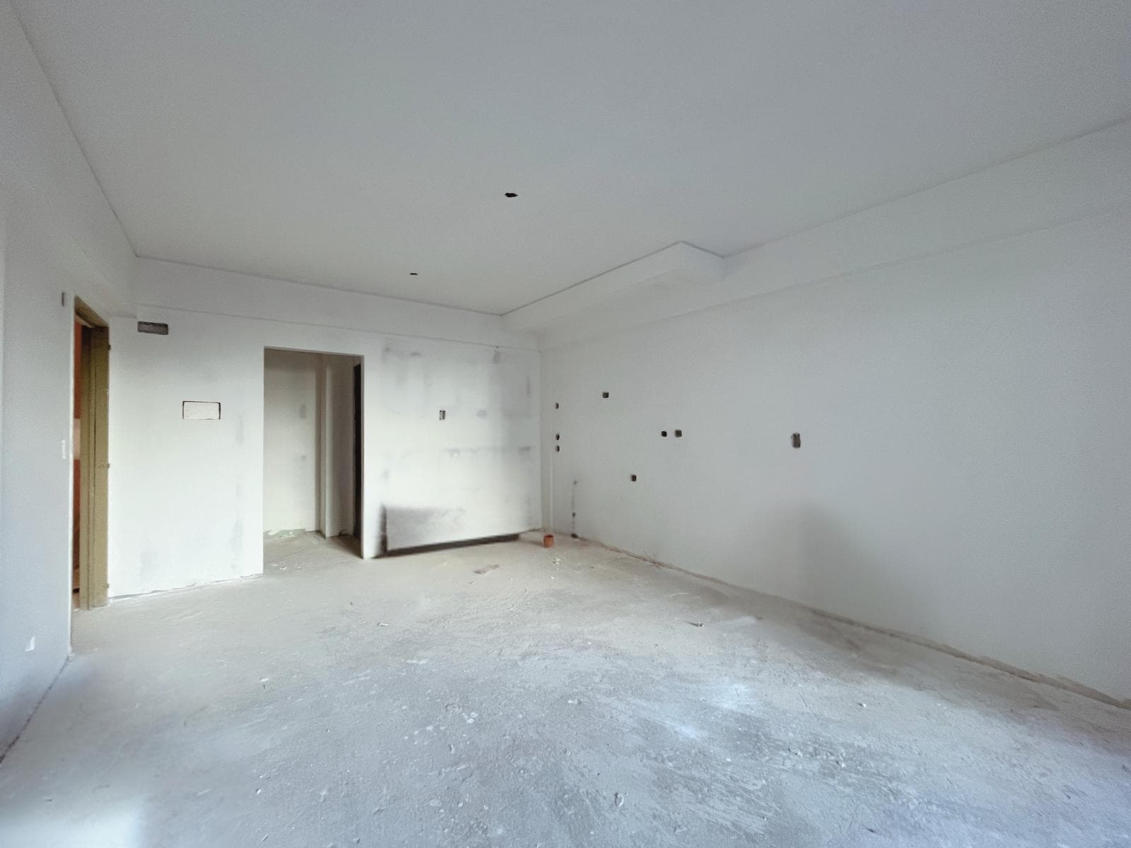 One-room apartment in Palermo with a balcony