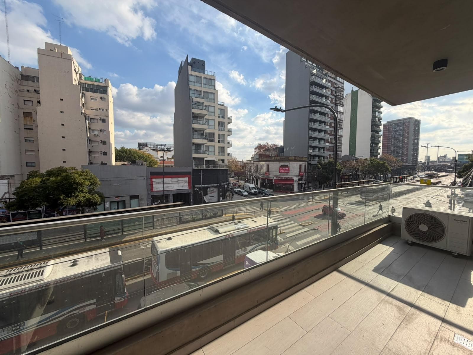 FOR SALE: 3-ROOM APARTMENT WITH BALCONY IN NUÑEZ