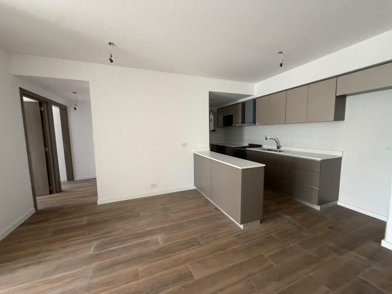 FOR SALE: 3-ROOM APARTMENT WITH BALCONY IN NUÑEZ