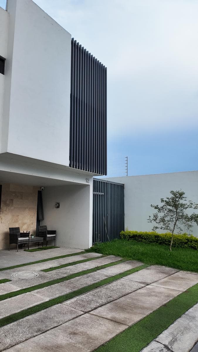 House on Camino Real in Colima