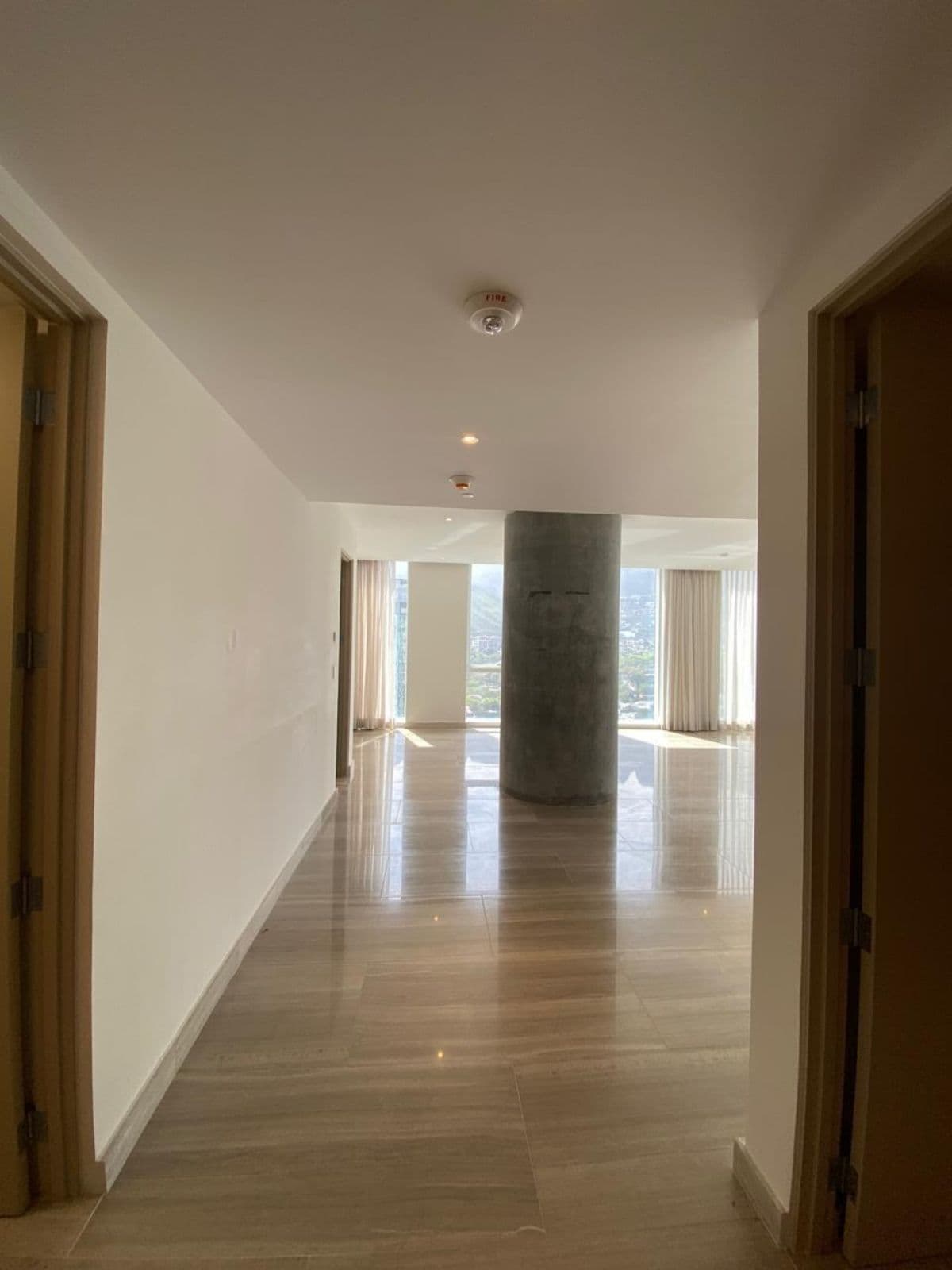 Apartment - Del Valle