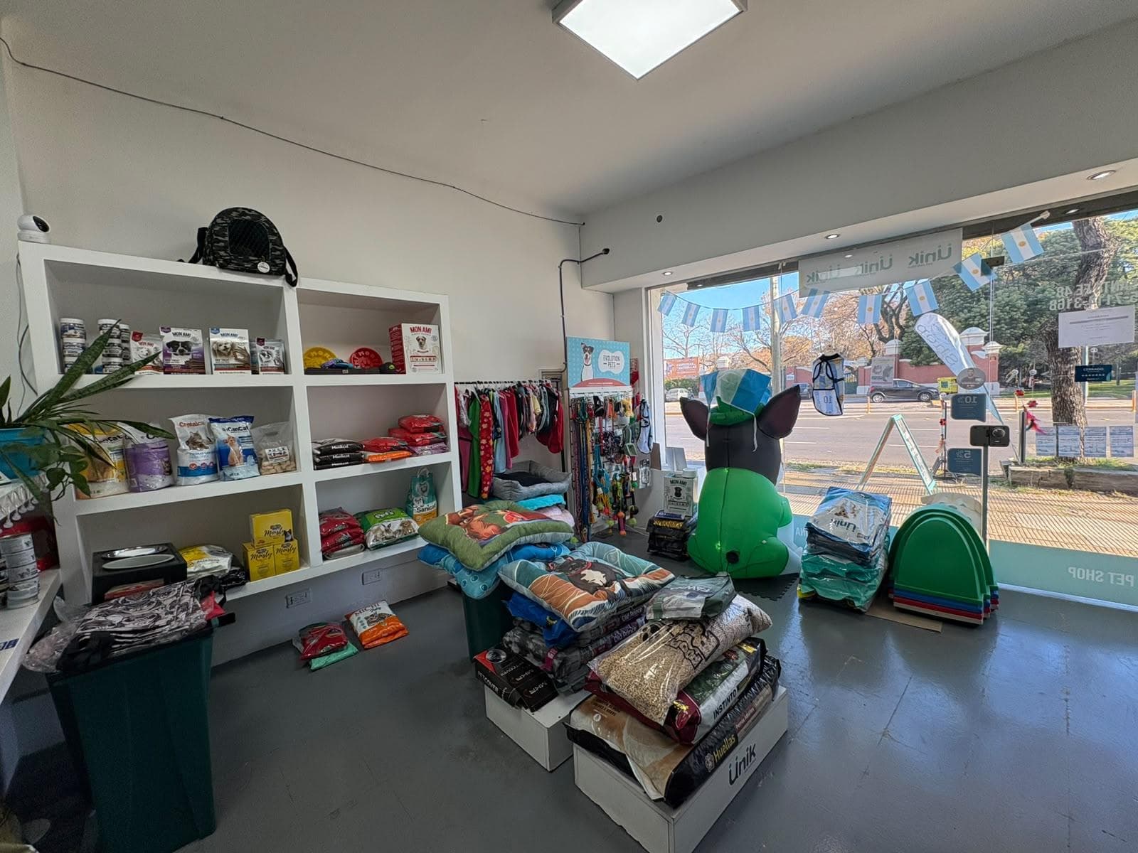 Fondo de Comercio en Venta, Pet Shop en San Isidro Centro, 60M2 Totales, 6 Años de Trayectoria