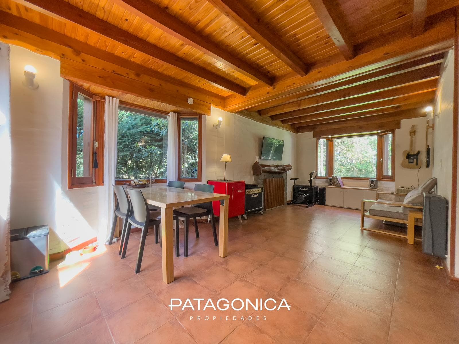 VENTA casa en Barrio Norte. 3 ambientes, jardin, parrilla. Gas natural