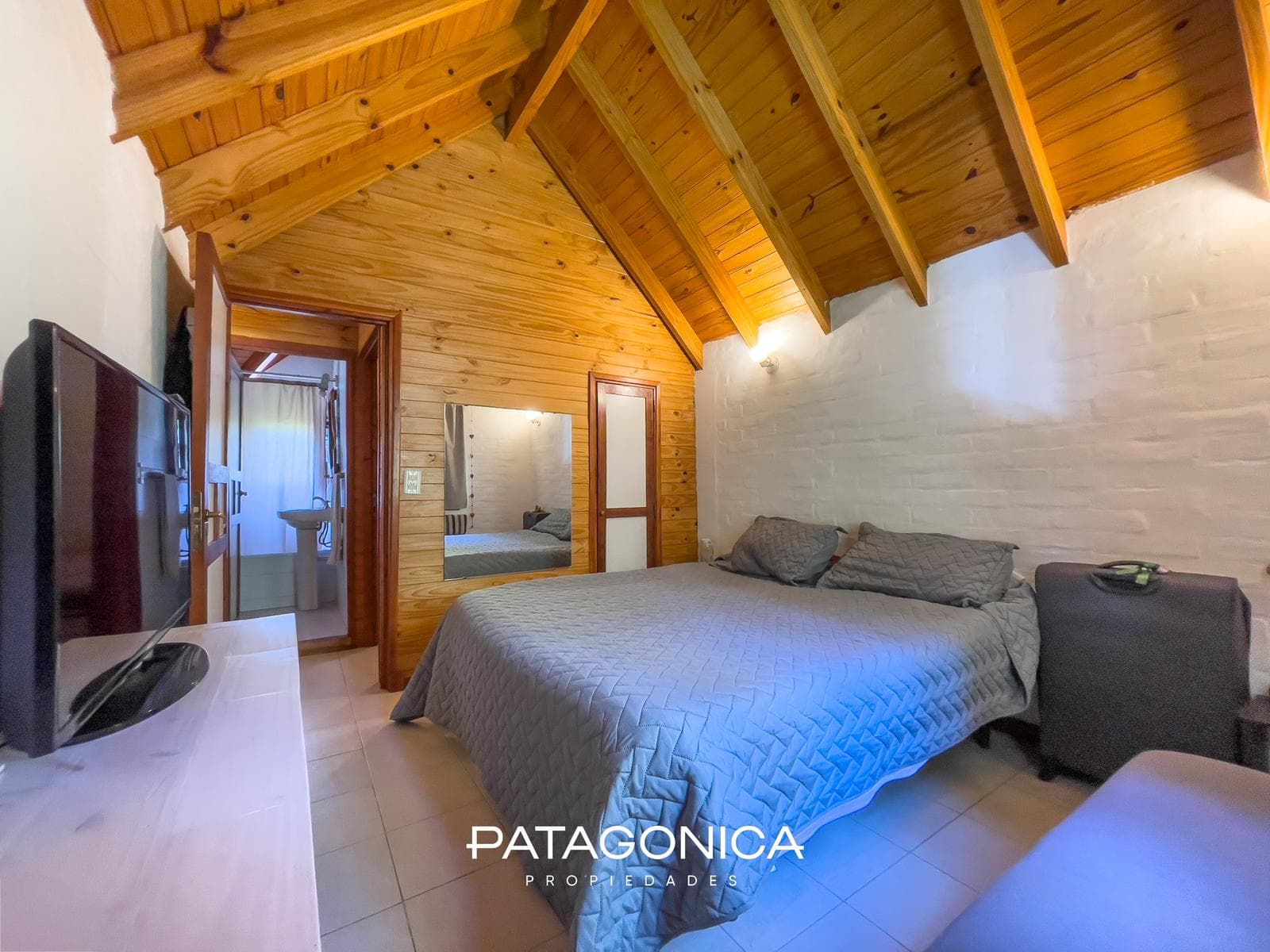 VENTA casa en Barrio Norte. 3 ambientes, jardin, parrilla. Gas natural